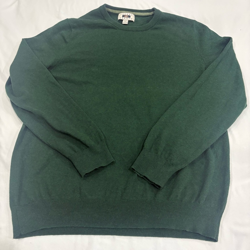 Joseph Abboud Men's Crewneck Sweater in Forest Green